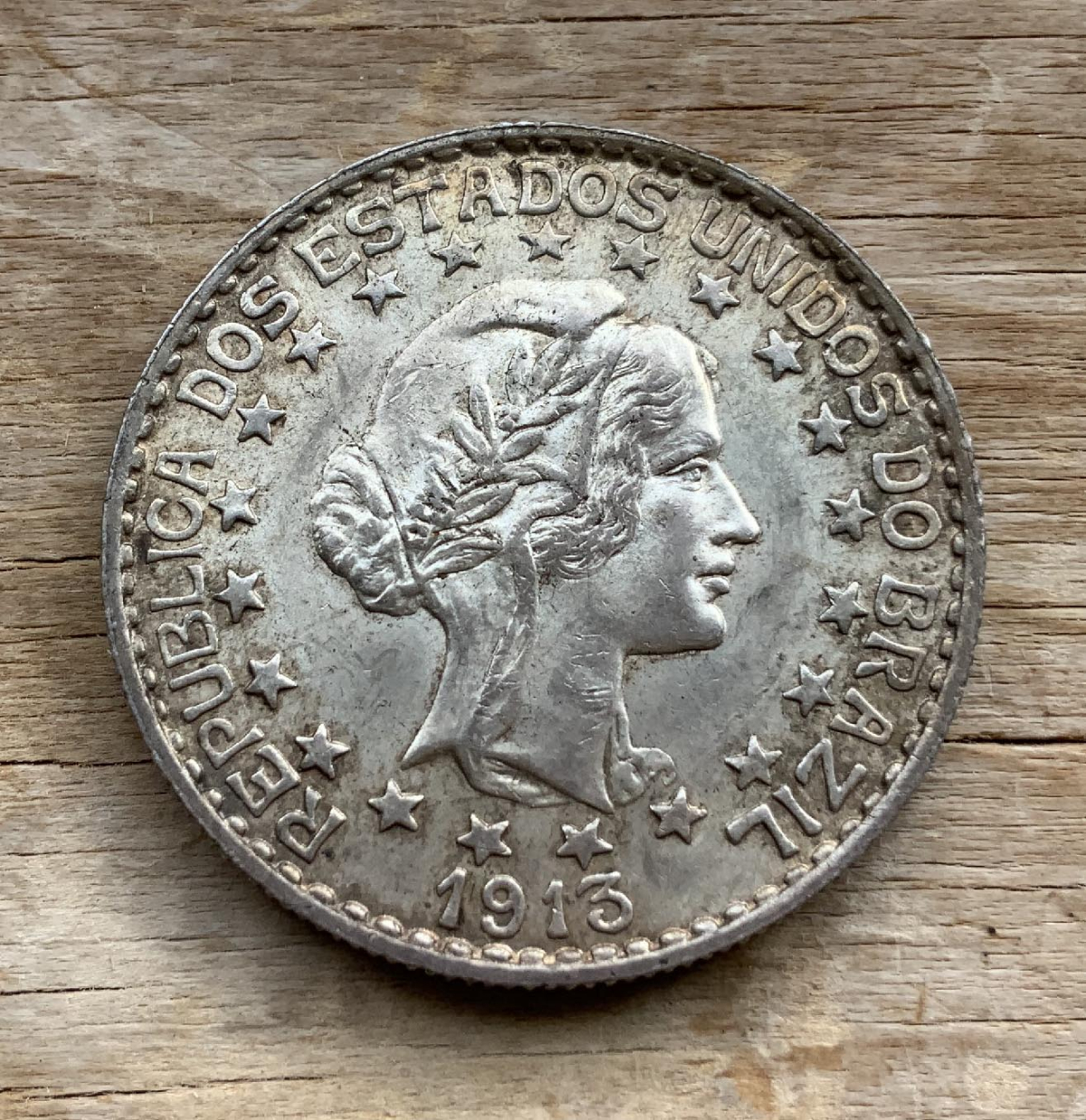Brazil High Grade 2000 Reis 1913 .900 silver coin C3595